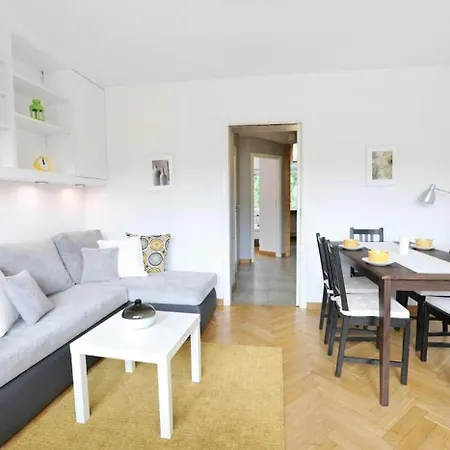 Hotel Apartments/old Town/sw4/10 *